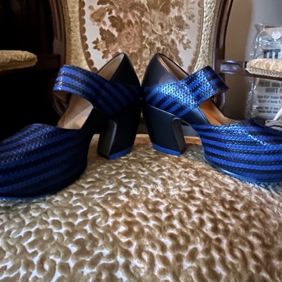 Fluevog Heels like new - Picture 4 of 6